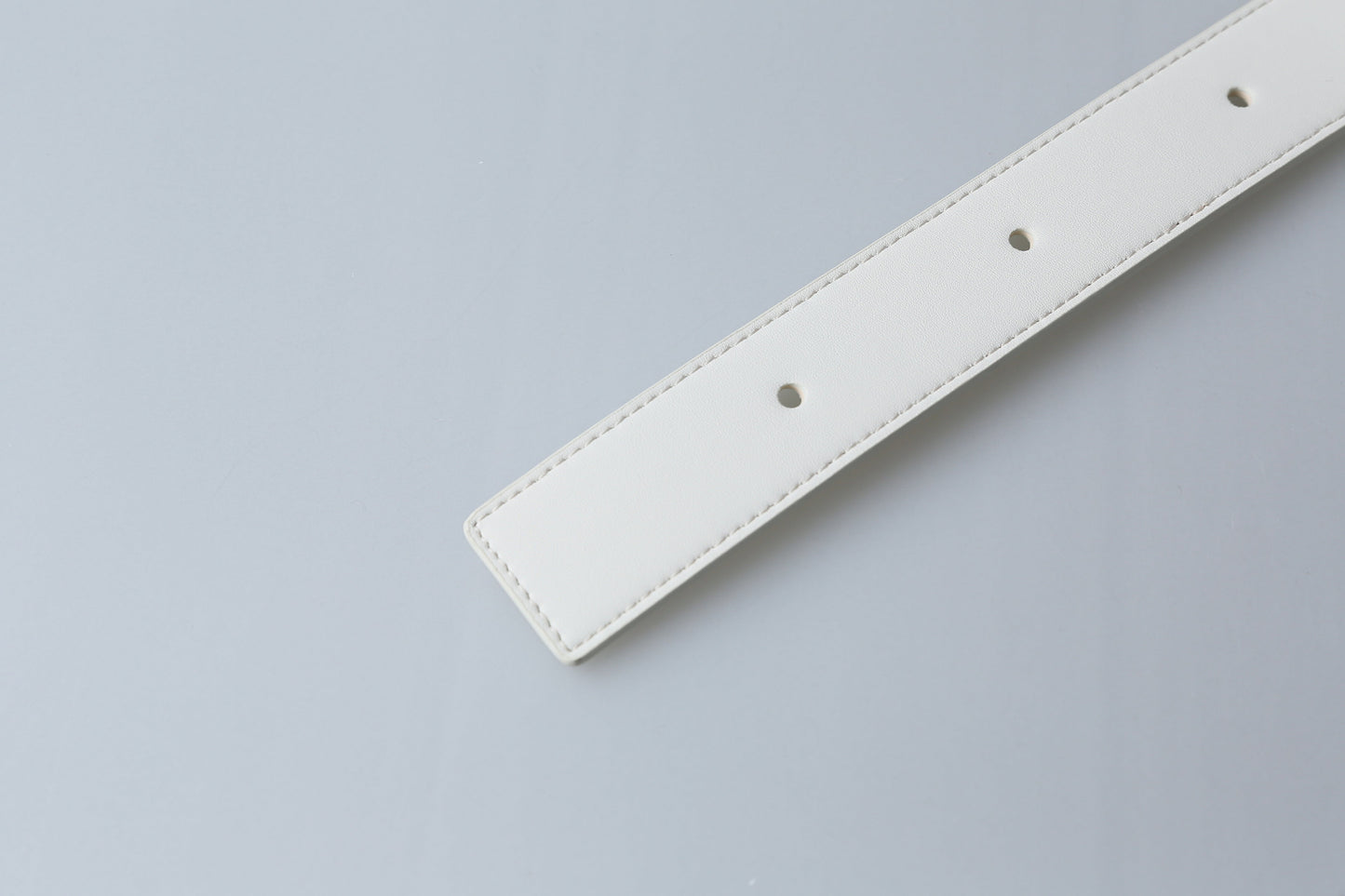 Andersen Calfskin Shoulder Bag – Minimalist Luxury Leather Crossbody