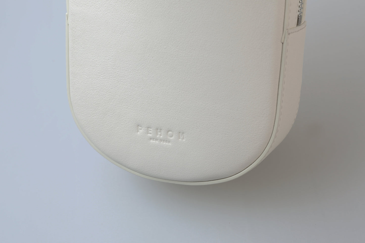 Andersen Calfskin Shoulder Bag – Minimalist Luxury Leather Crossbody